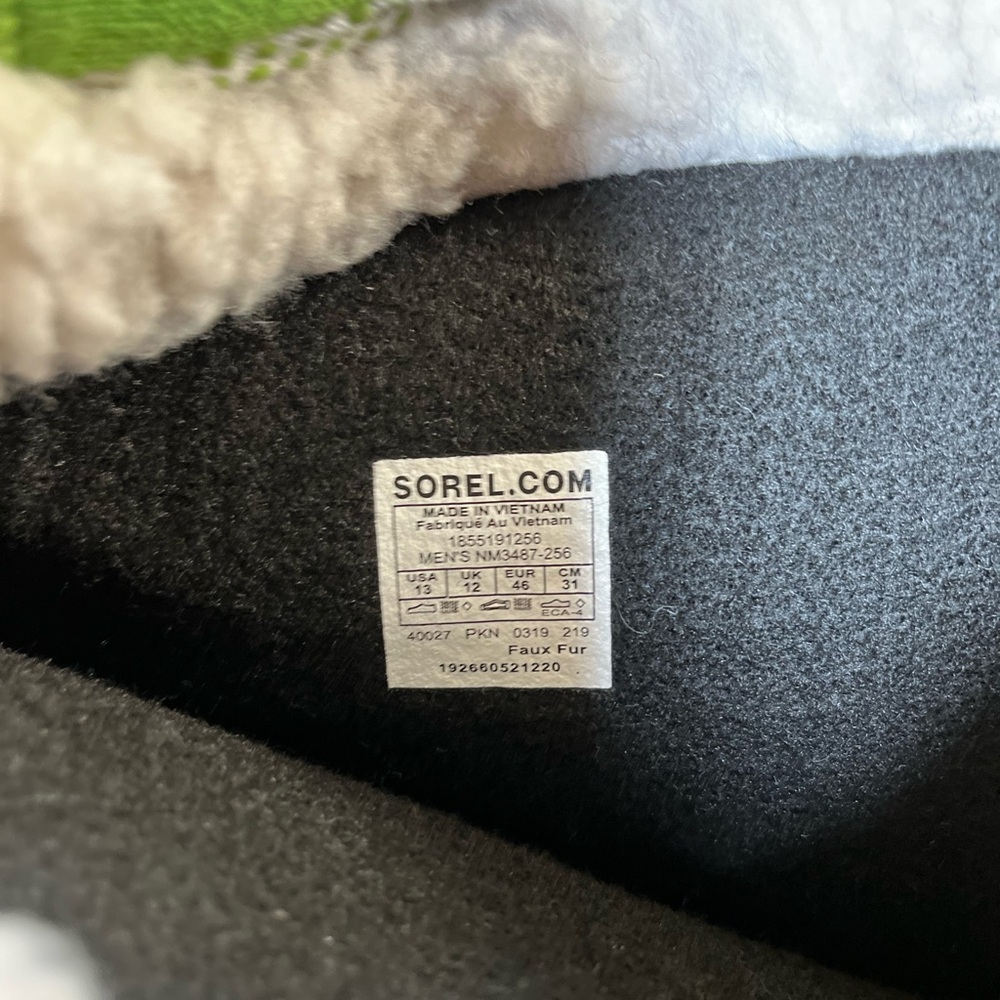 Sorel men’s size 13. Brand new.